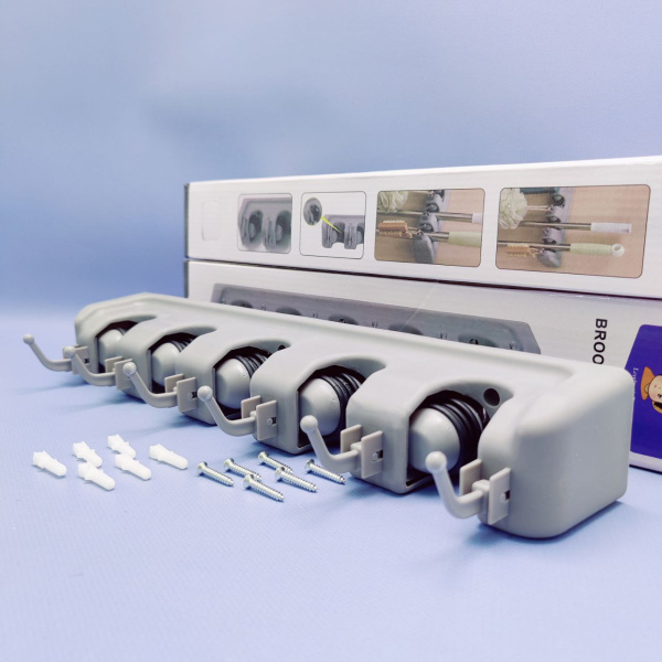 Настенный держатель для уборочного инвентаря Broom Holder / Держатель с крючками для швабр, щеток, салфеток / 5 ячеек, 6 крючков для хозяйственных товаров